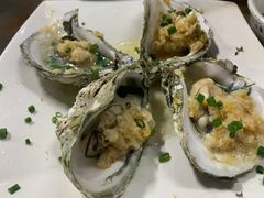 生蚝-四川小胡子海鲜(丁村万人海鲜广场店)