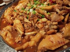 鸡翅煲-胖哥俩肉蟹煲(世茂国际广场店)
