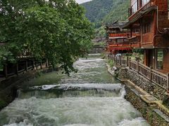 -西江千户苗寨-百年吊脚楼