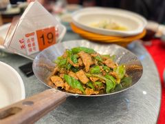 尖椒小炒肉-侬佳蒸菜馆(听潮店)