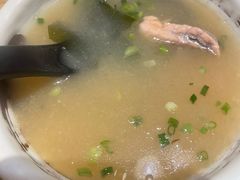 三文鱼味增汤-林妈妈村·日式料理(宝山龙湖天街店)