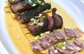 Steamed Assorted Preserved Meats