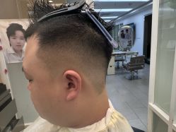 -首脑美发沙龙