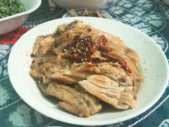 酱油鸡-瑞丰园庭院餐厅·白族传统家常菜