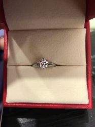 -威德钻石-克拉钻大本营(南京东路店)