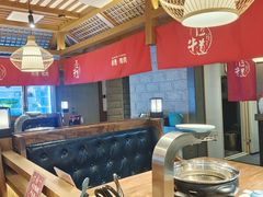 大堂-明洞阿姨·韩式酱蟹烤肉·创意料理(三元桥店)
