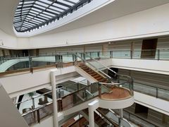 -上海滴水湖皇冠假日酒店