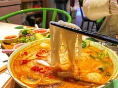 冬阴功海鲜粉-越弥越南传统美食馆