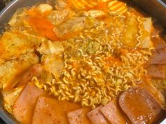 -辛明堂洞韩式芝士年糕火锅(万达店)
