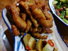 腊八蒜泡凤爪-聚首堂·特色小吃·肘子(什刹海德胜门店)