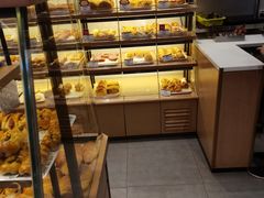 面包甜点陈列柜-山崎面包(苏州中心店)