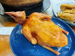 红烧乳鸽-煲煲掂风味煲仔饭餐厅(西区店)