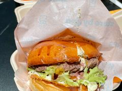 松露菌菇奶酪牛肉汉堡-JPG canteen(广州寺右公馆店)