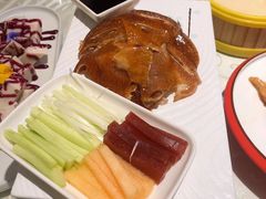 -依江春水烤鸭店