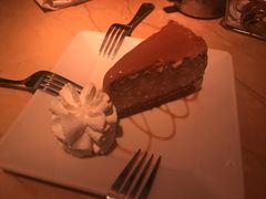 -The Cheesecake Factory(baldwin avenue)