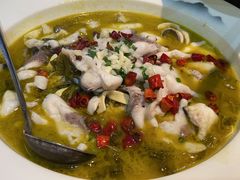 -魏铭鱼头捞饭(晋阳路店)