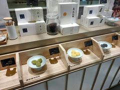 面包甜点陈列柜-阮大兴糕团(杭州西湖银泰百货店)