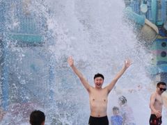-欢乐水魔方水世界