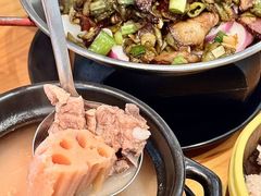-莲餐厅·湖北菜·潜江小龙虾店(愚园路店)
