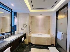 -舟山希尔顿酒店