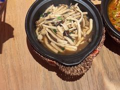 -川堂风·跷脚牛肉·乐山爆炒(宝山日月光店)