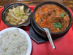 辣白菜炖排骨-万和春排骨砂锅米饭(湖北路店)