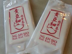 湿纸巾-黄亚细肉骨茶(仰光路店)