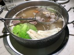 -左庭右院鲜牛肉火锅(浦江欢乐颂店)