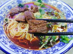 -渝之汇牛肉豌杂面