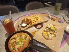 -必胜客(尹山湖歌林公园店)