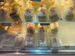-白玉兰食品甜凤店(合生汇店)