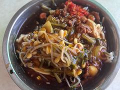 -灵山卢梅燕粉店