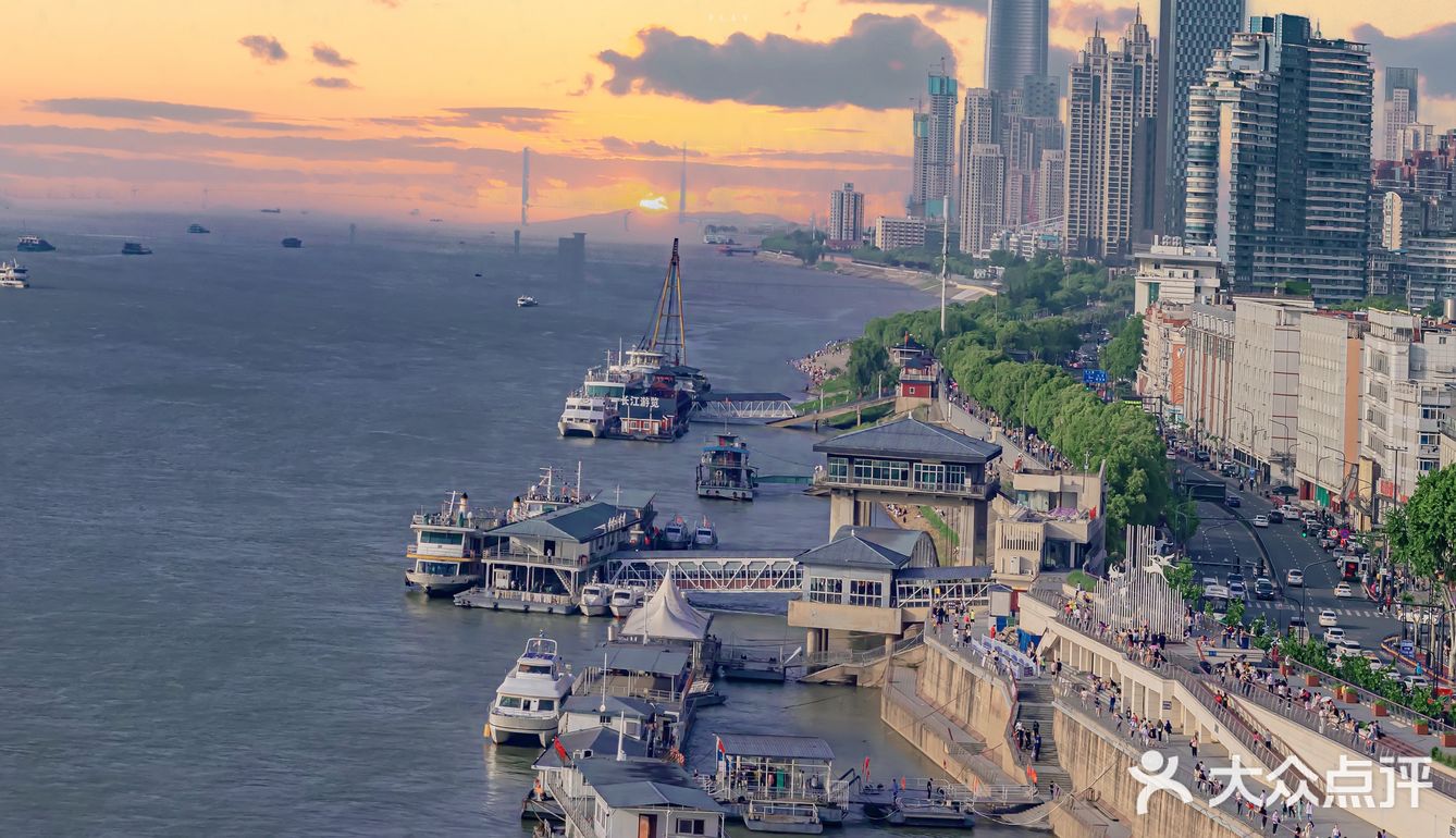 🌇来长江大桥看一场夕阳吧