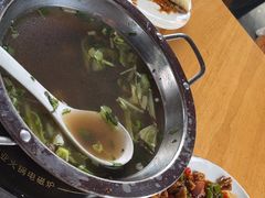 -大众跷脚牛肉馆·非遗传承单位(峨眉山店)