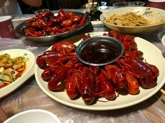 -巴厘龙虾·榜首油焖大虾(音乐学院·沿江酒馆店)