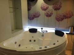 -喜鹊愉家酒店(郑州曼哈顿博览中心地铁站店)