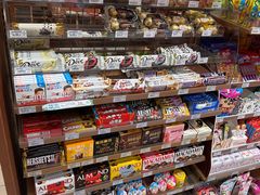 -全家便利店(兴贤路店)