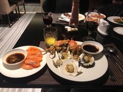 -唐拉雅秀酒店-西锦汇空中BBQ·思创餐厅