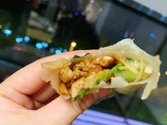 -关东小磨东北菜(上海长风大悦城店)