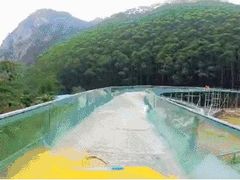 -古龙峡云天玻霸