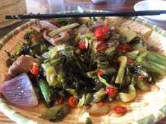 农家酸菜炒大肠-花悦农庄 | 烧鸡·竹筒饭(沙迳高沙温泉香溪堡店)