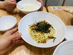 开洋葱油拌面-弄堂咪道-饭香·面香·馄饨香(汇锦广场店)