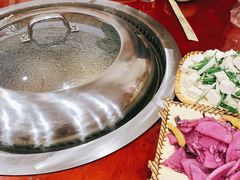 -哈尔滨东北铁锅炖(都督街店)