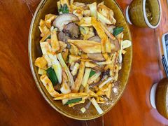 小炒竹笋炒腊肉-苗湘食府(十年店)