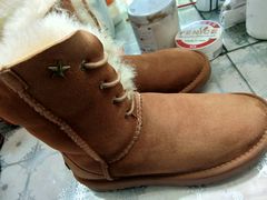 -京伟修鞋洗鞋奢侈品皮具护理店