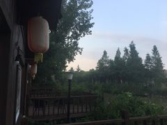 -上海怡沁园度假酒店