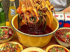 -拈签一笑黄牛肉辣卤串串
