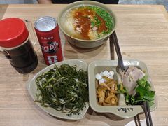 -亮亮拉面(师范路店)