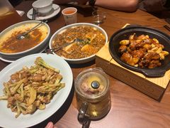 -荷花亭·湖北融合菜(十堰武商MALL店)