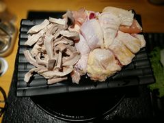 -洪氏嗨捞·广东猪肚鸡·椰子鸡火锅(西咸万象城店)